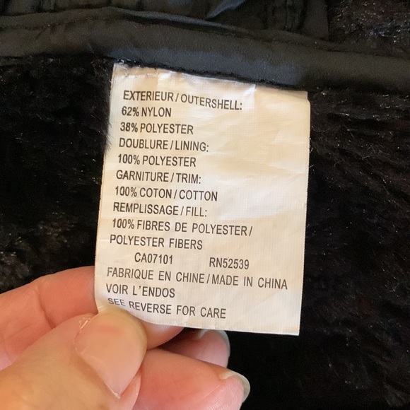 PLATINUM. Black quilted jacket w/zip. Warm lining, zip also on sleeves. - Picture 9 of 11